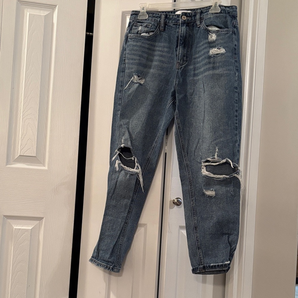 Ladies Vervet brand distressed Ripped Denim Jeans size 29